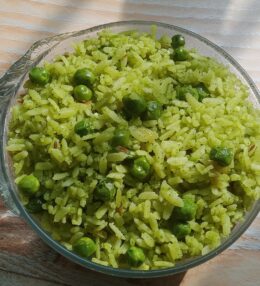 उत्तर प्रदेश का स्पेशल हरा भरा चूरा मटर रेसिपी / Chura Matar Recipe
